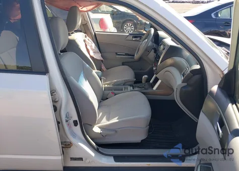 2011 Subaru Forester 2.5X Premium из США, поврежденный, VIN JF2SHADC4BH723898